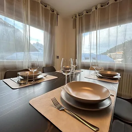 Area Apartment *